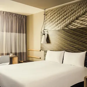 Отель Ibis Paris Coeur D'orly Airport Орли